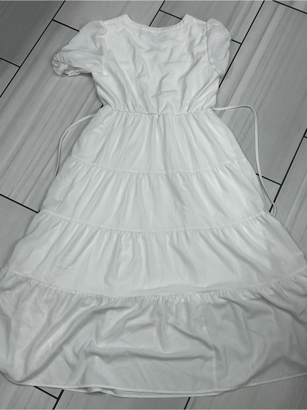 Pretty Garden White Summer Dress Short Sleeve Buttons Size Small Flowy - Picture 6 of 6